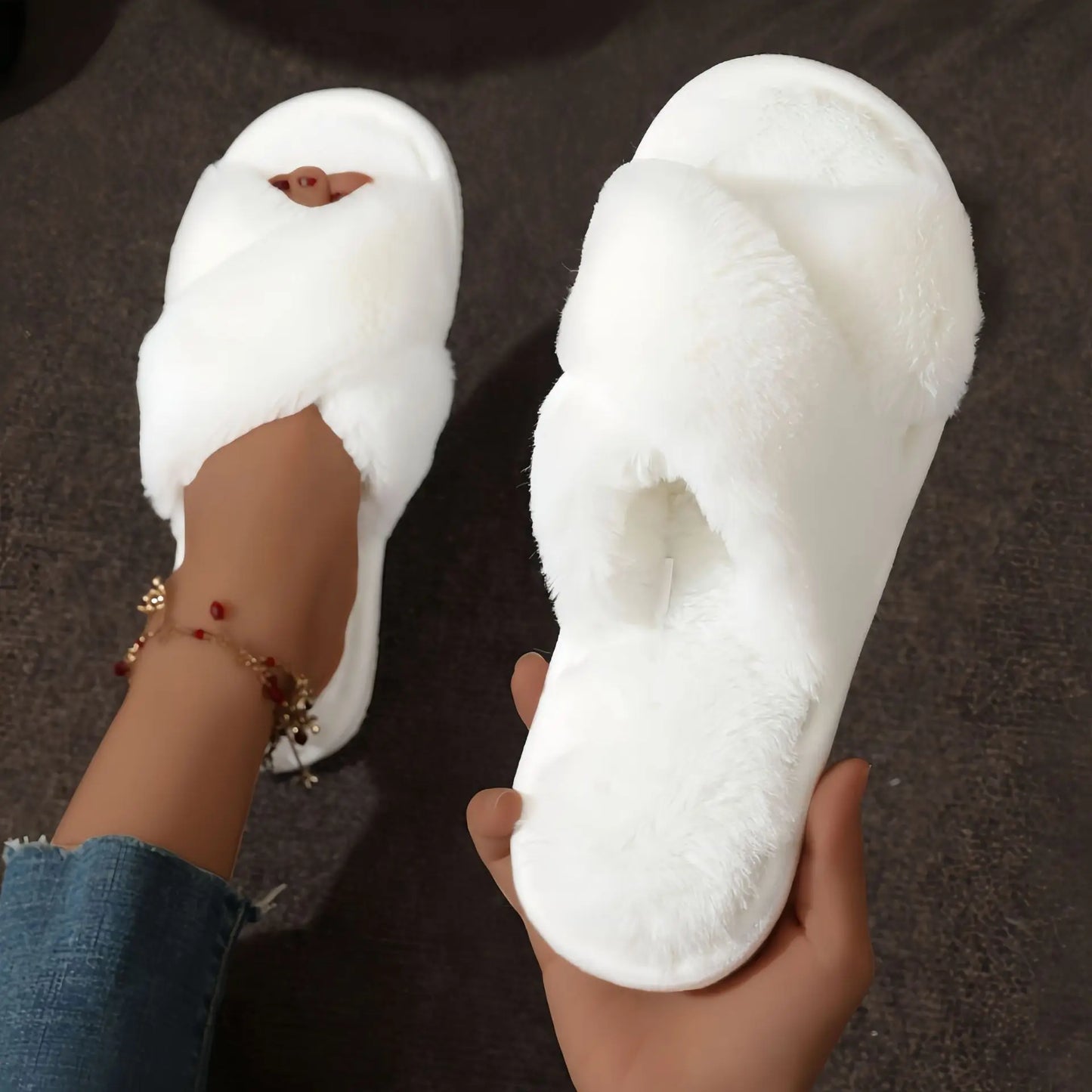 Chaussons Croisés Fourrés Femme